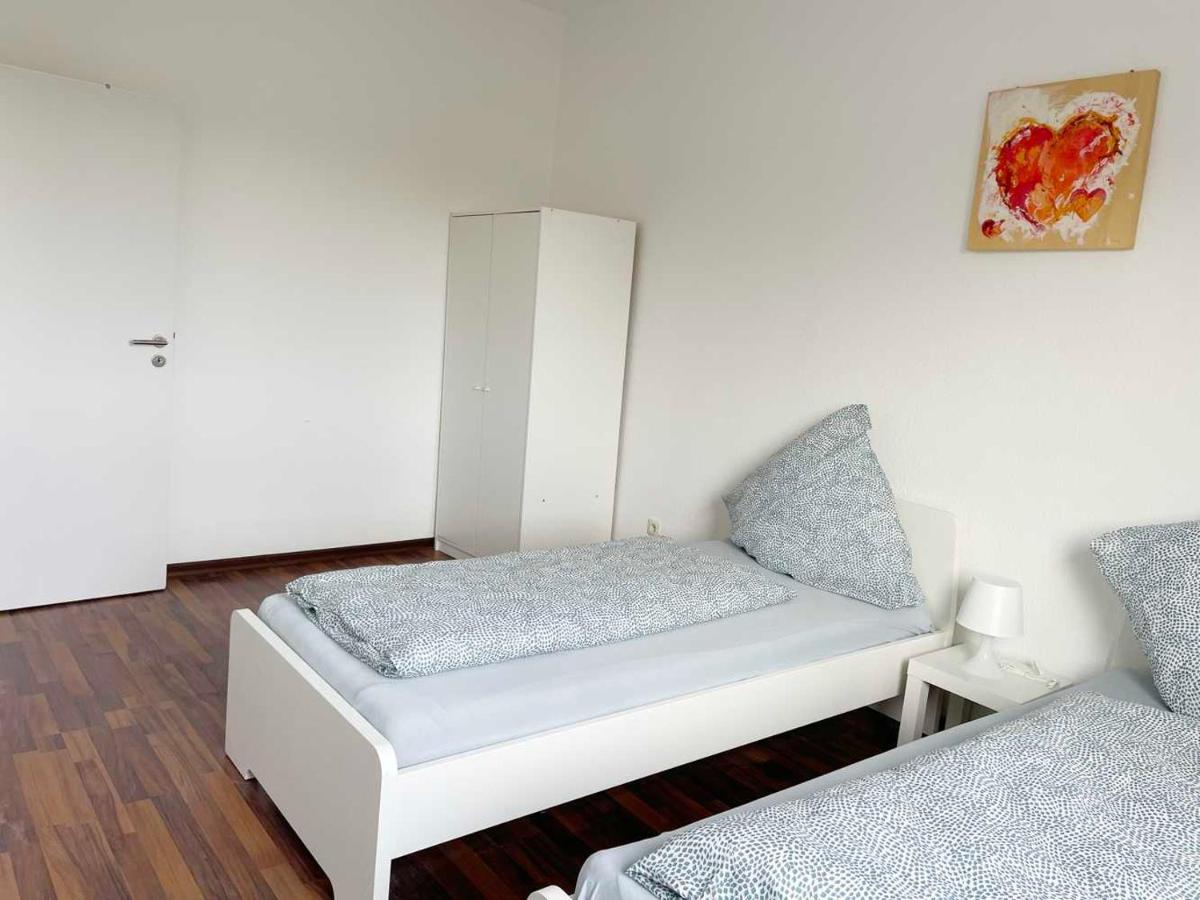 Apartment With 3 Rooms In הירט מראה חיצוני תמונה